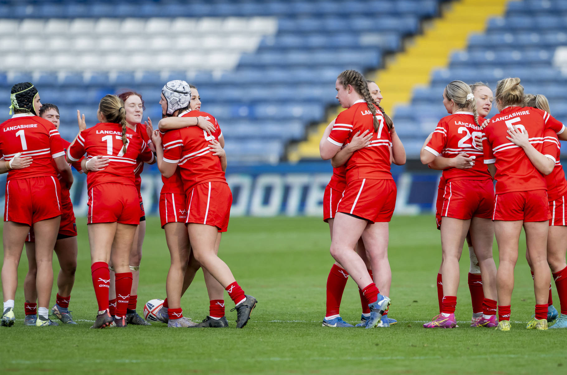 Lancashire celebrate 2-0 series win in 2025 Women's Origin