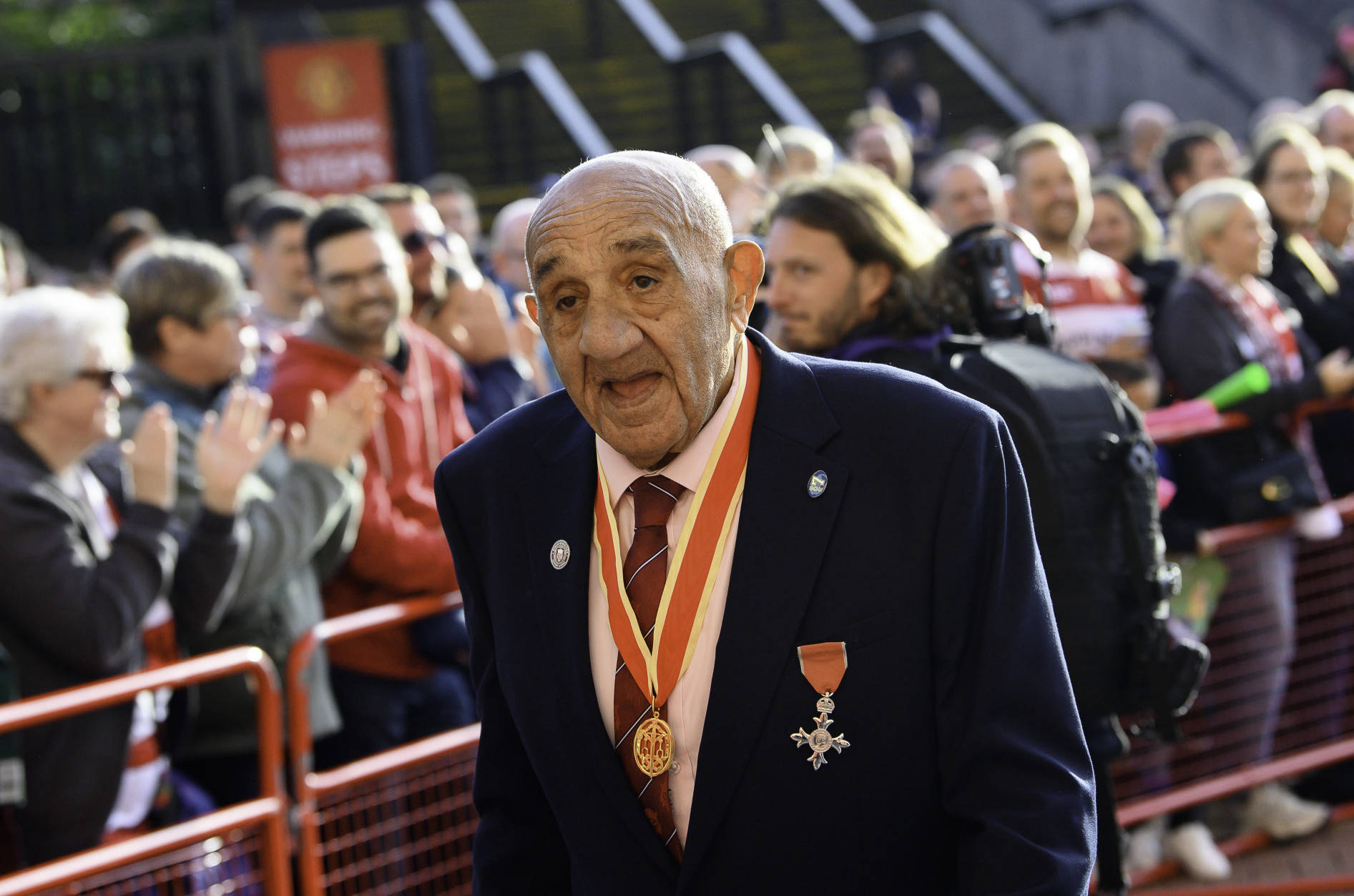 The RFL pays tribute to Sir Billy Boston