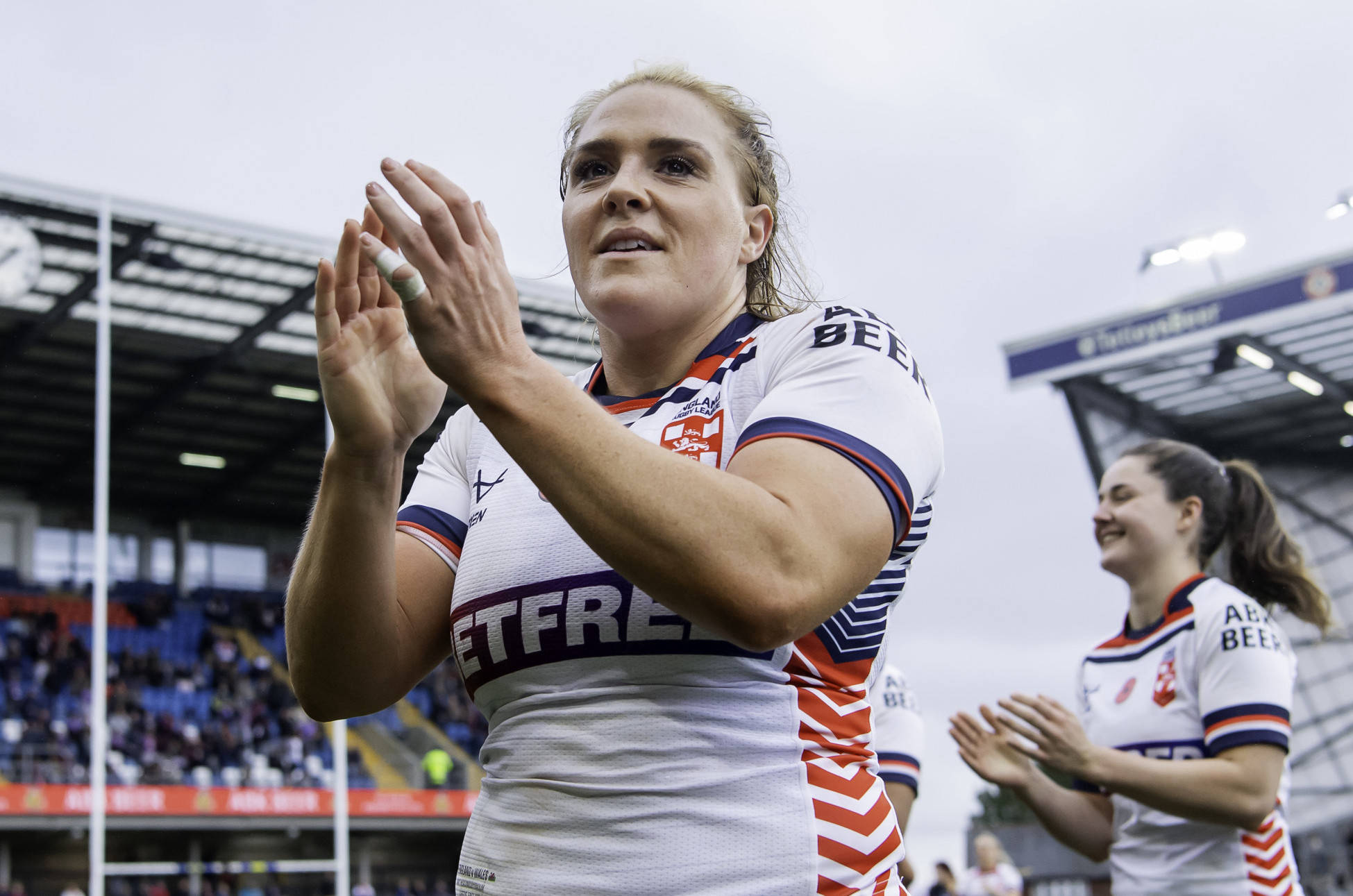 Amy Hardcastle announces international retirement 