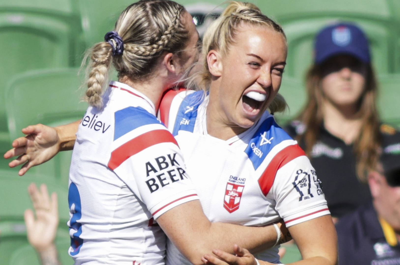 Rowe runs riot as England hit Wales for 70