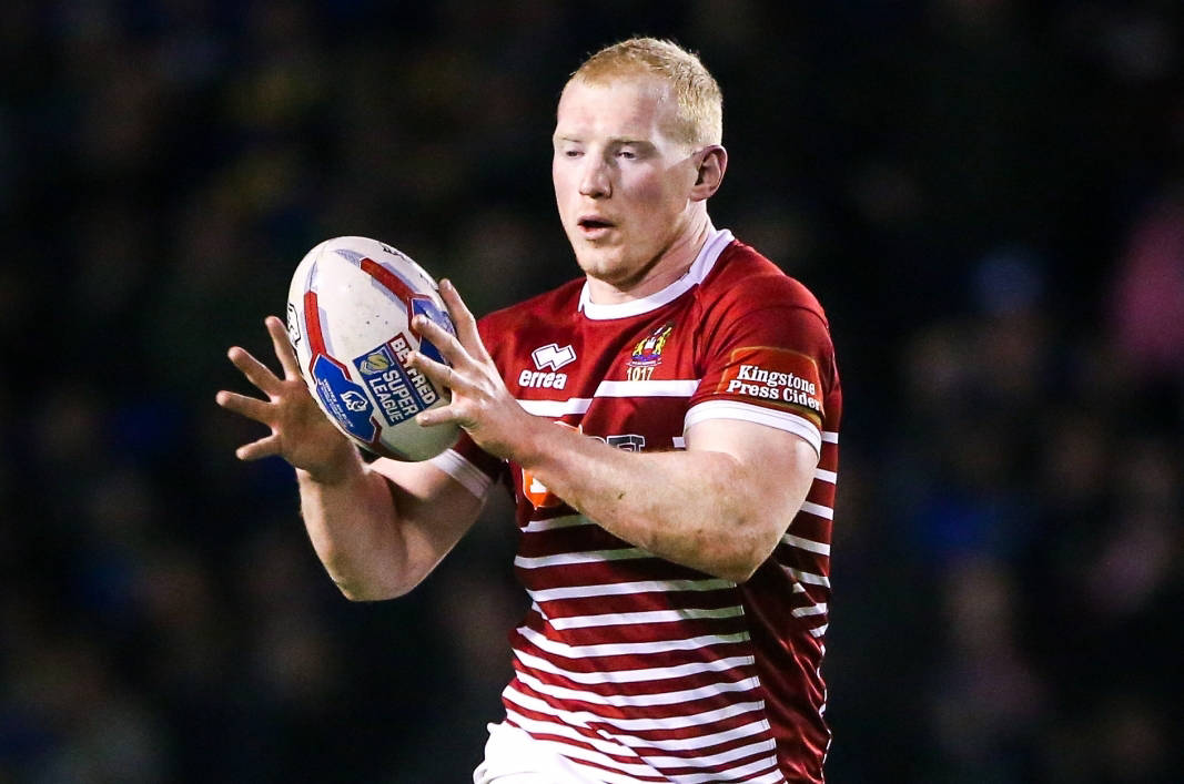 Wigan trio sign new contracts