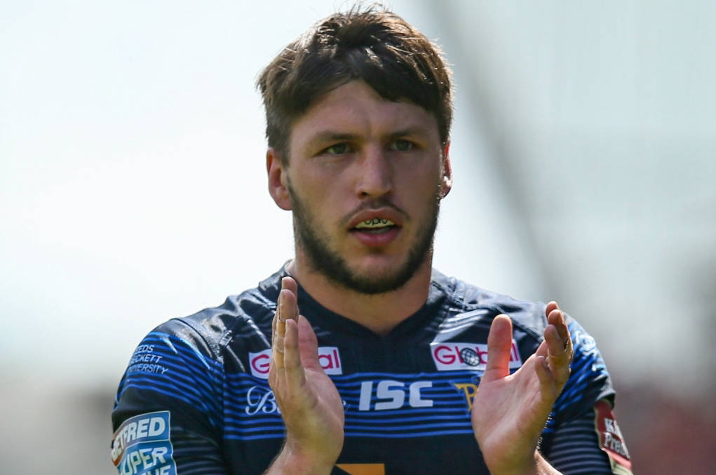 Leeds climb to second after Salford win